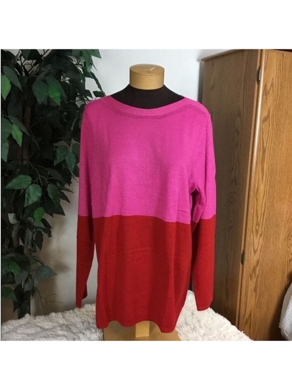 Apt 9 long sleeve sweater Woman's size 1X pull over crewneck sparkly